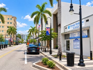 1911 Harrison St 1 Hollywood FL 33020