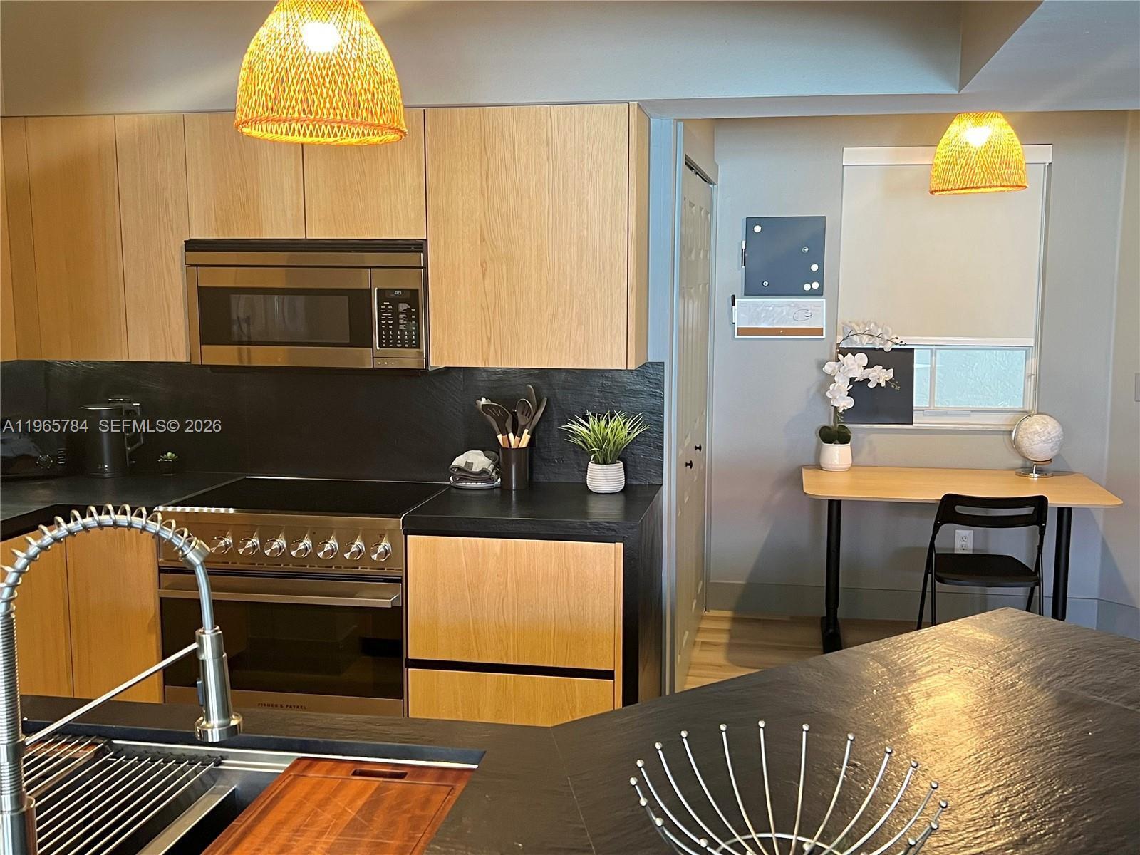 3145 NE 184th St 5305