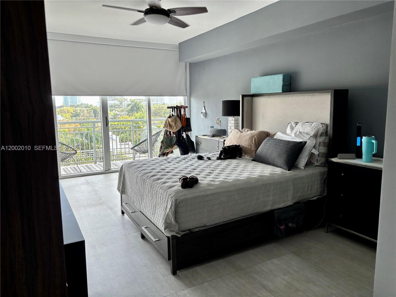 ROADS AT 21ST CONDO - Residential