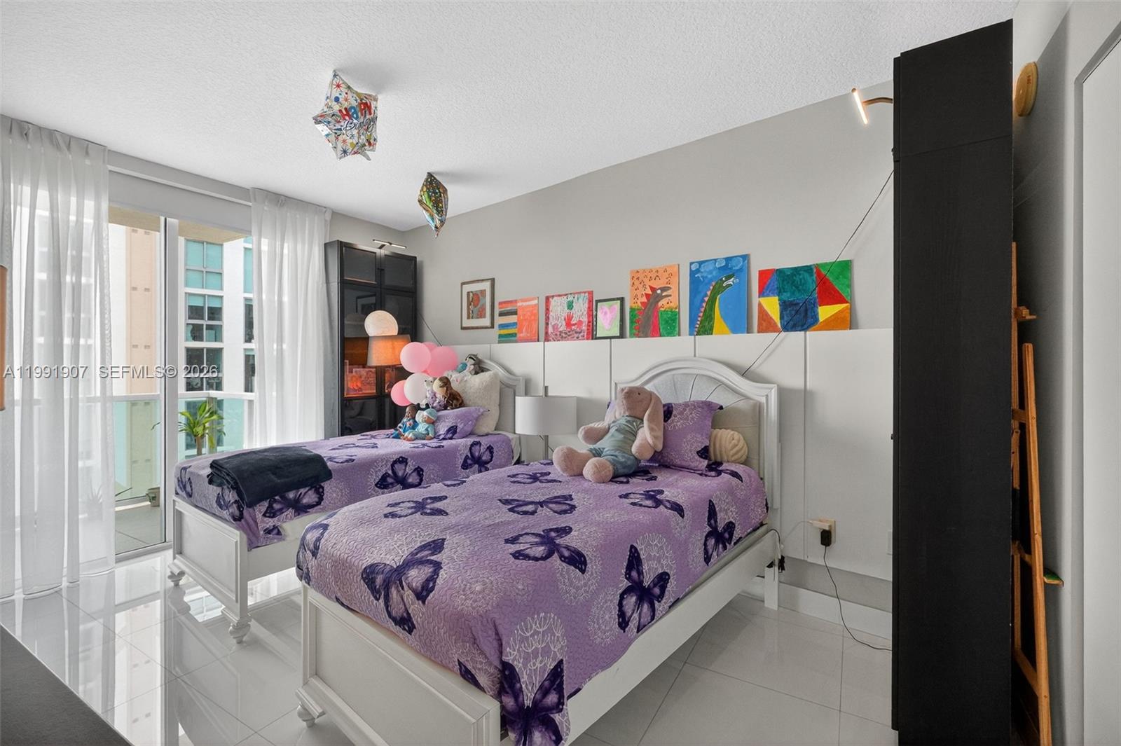 ST TROPEZ ON THE BAY III - Residential