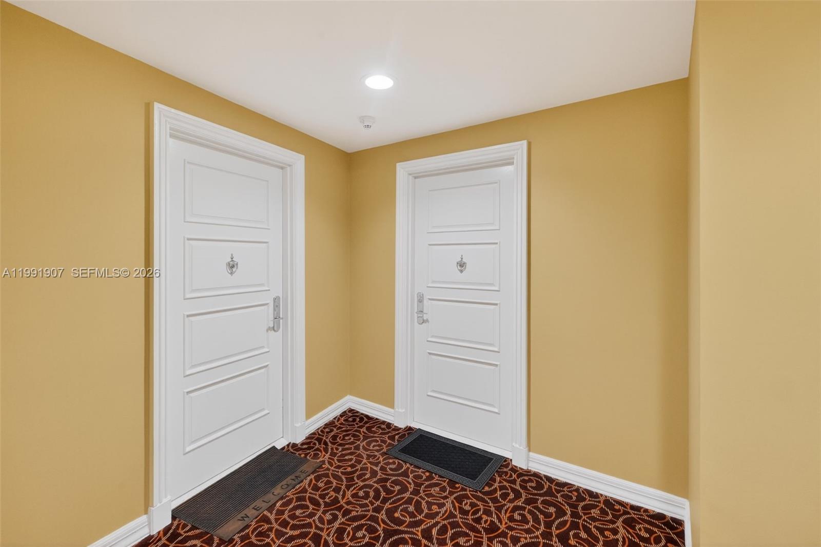 ST TROPEZ ON THE BAY III - Residential