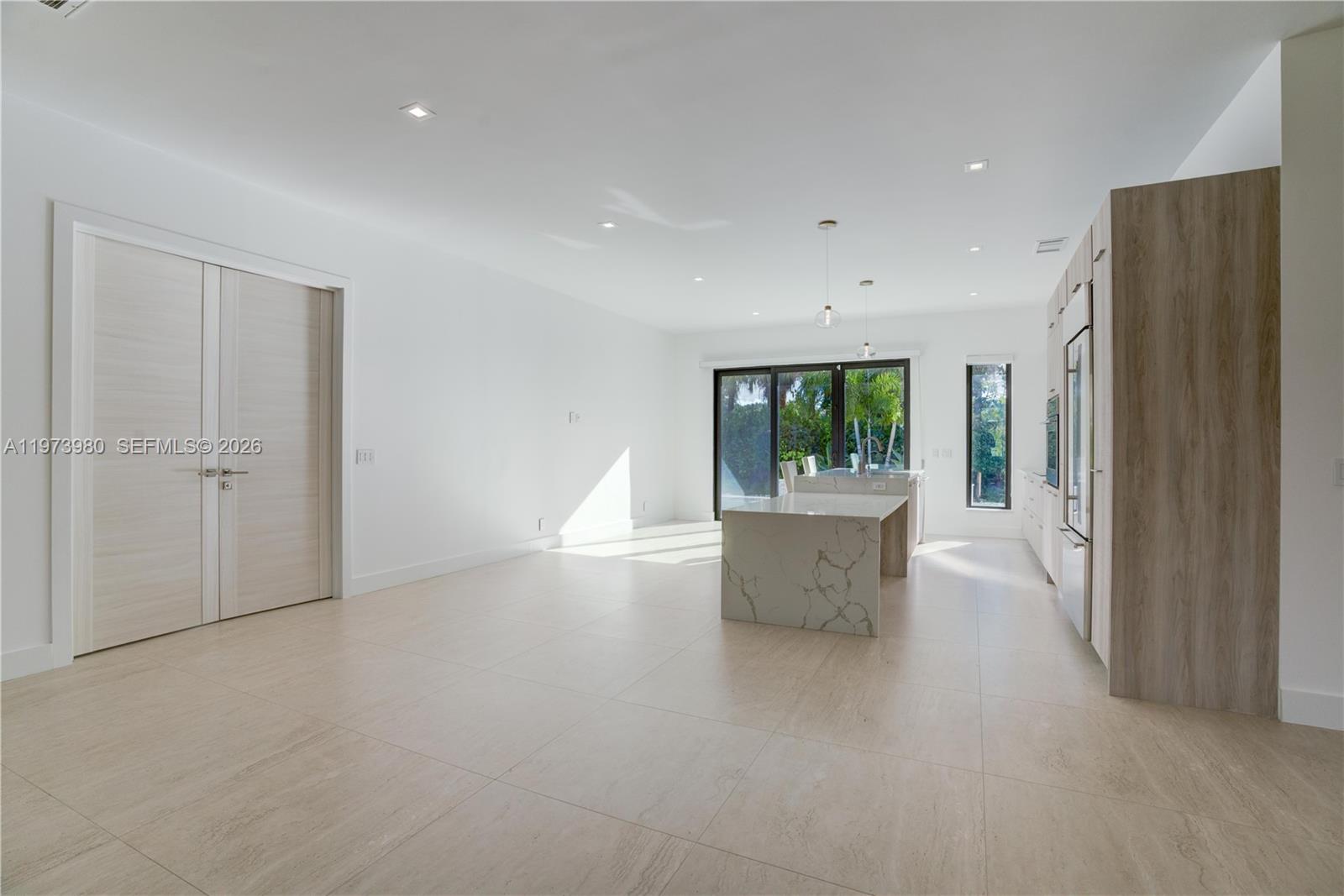 WATERWAY MANOR - Residential