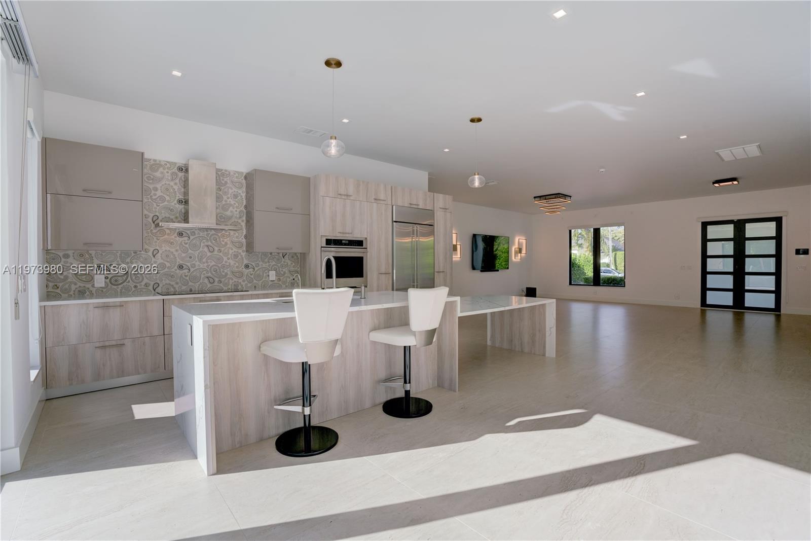 WATERWAY MANOR - Residential