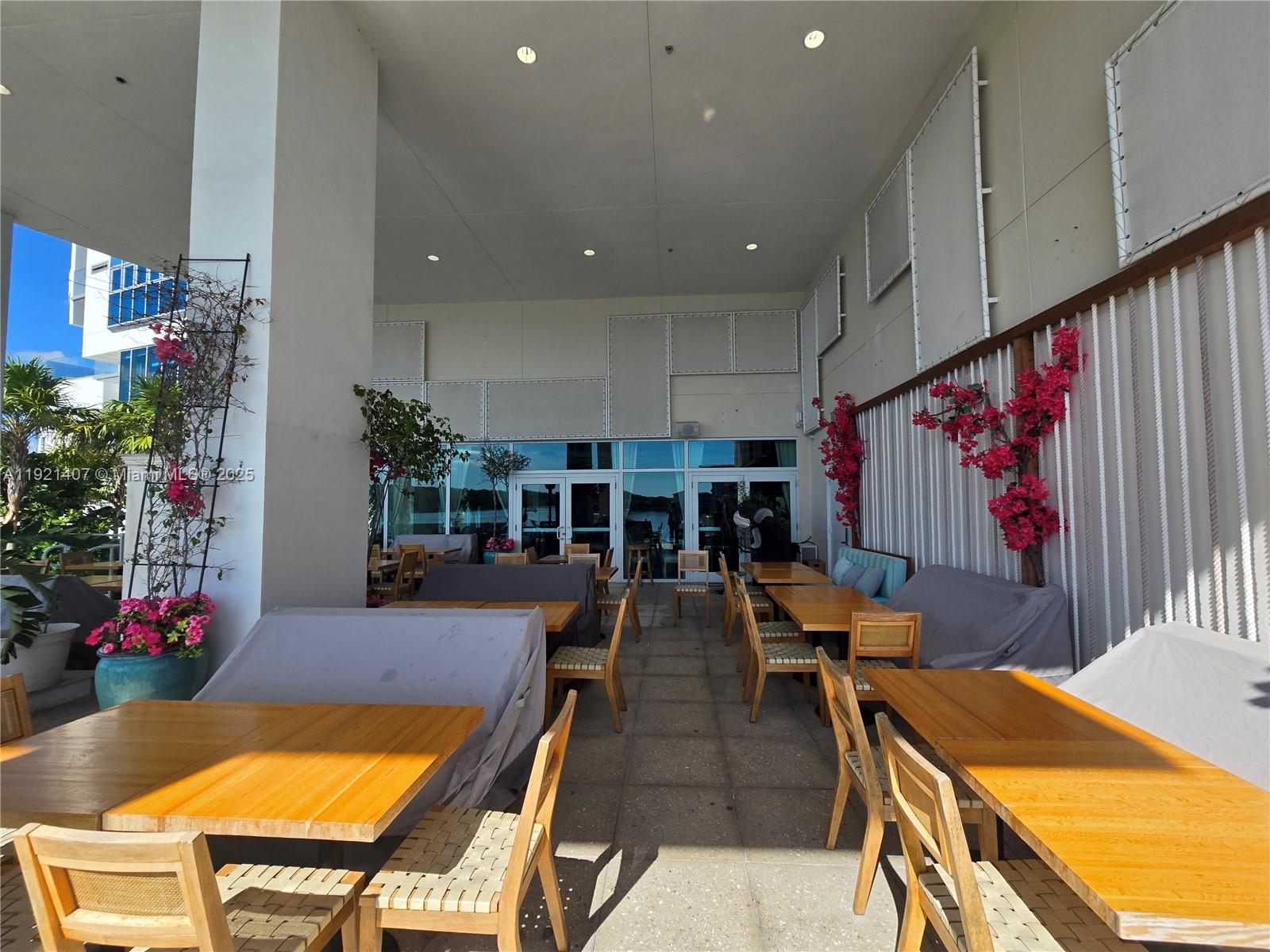 400 SUNNY ISLES CONDO EAST - Residential