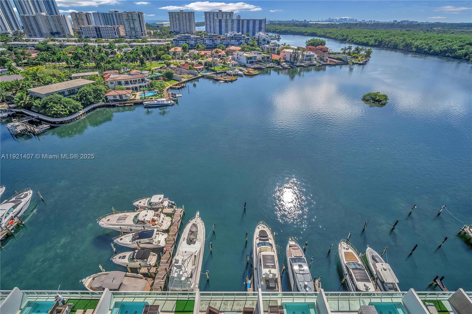 400 SUNNY ISLES CONDO EAST - Residential