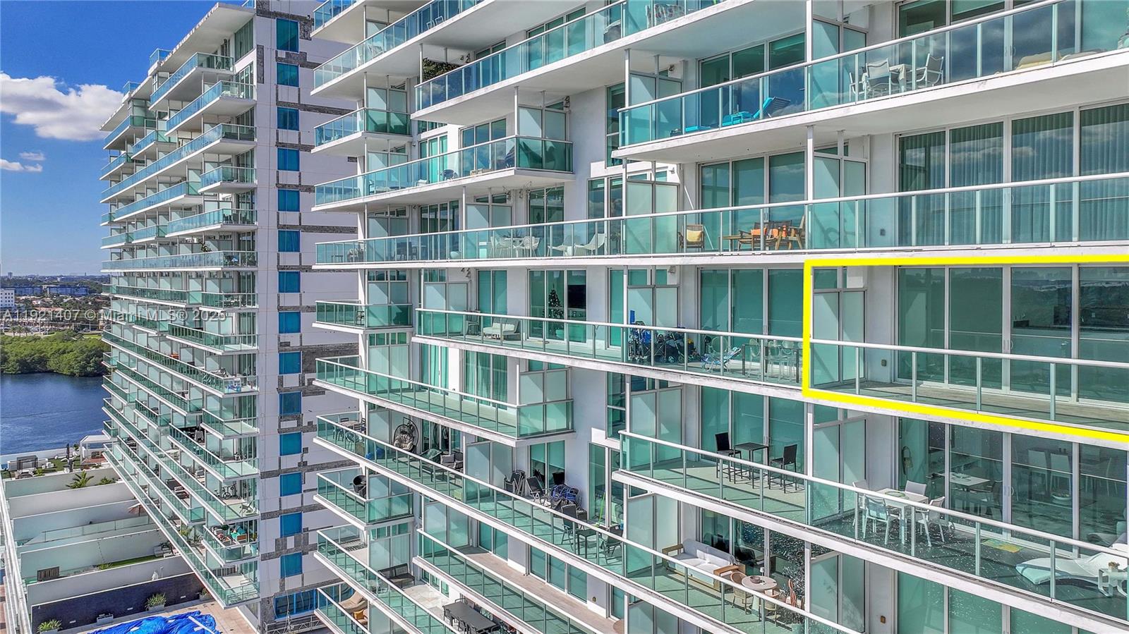 400 SUNNY ISLES CONDO EAST - Residential