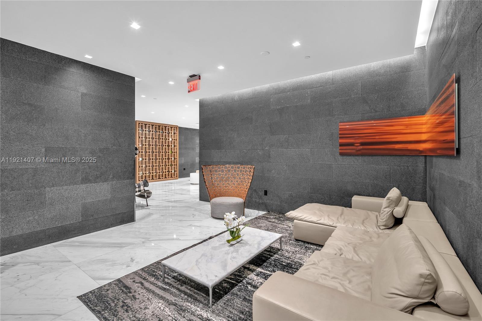 400 SUNNY ISLES CONDO EAST - Residential