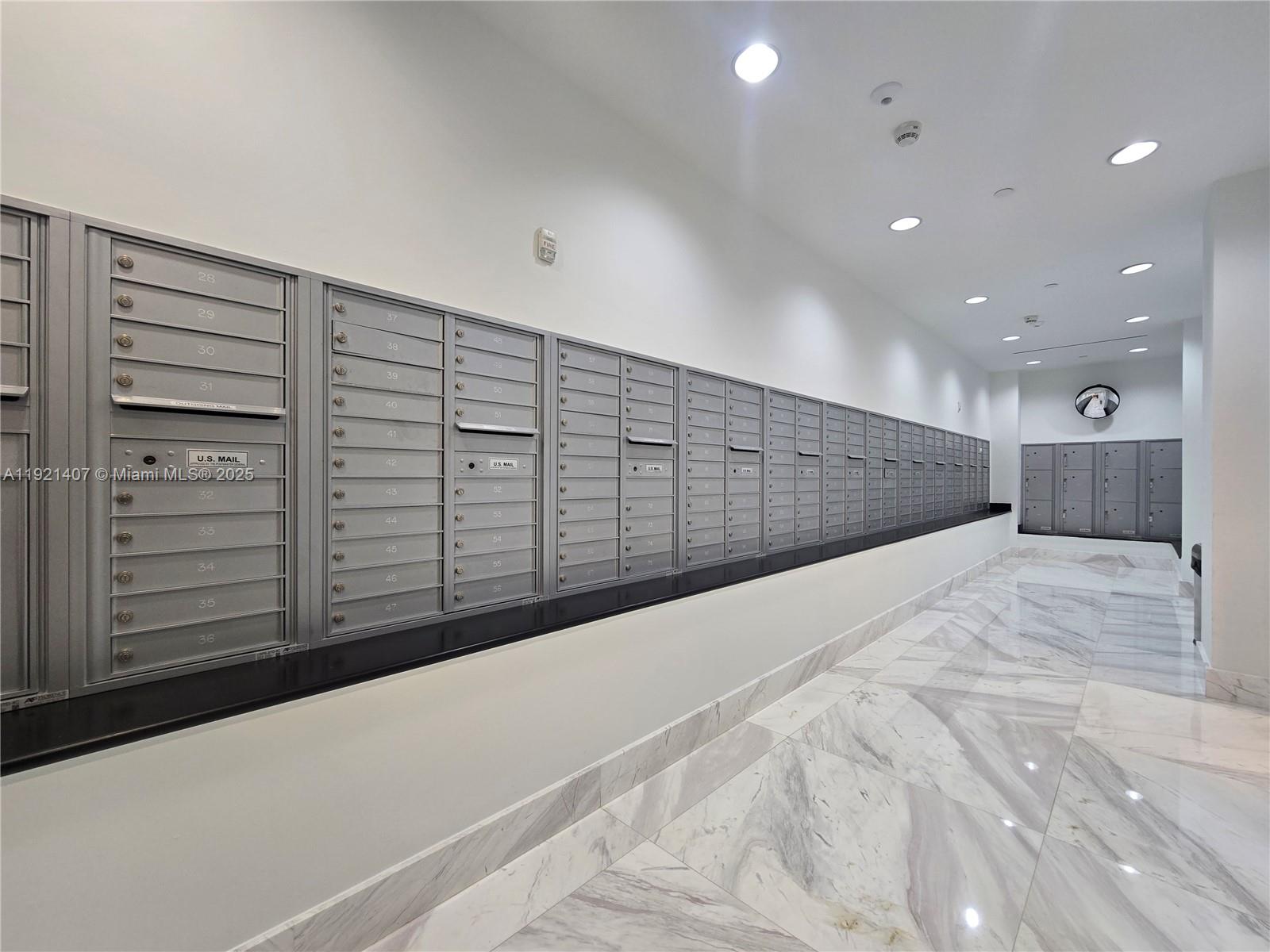 400 SUNNY ISLES CONDO EAST - Residential