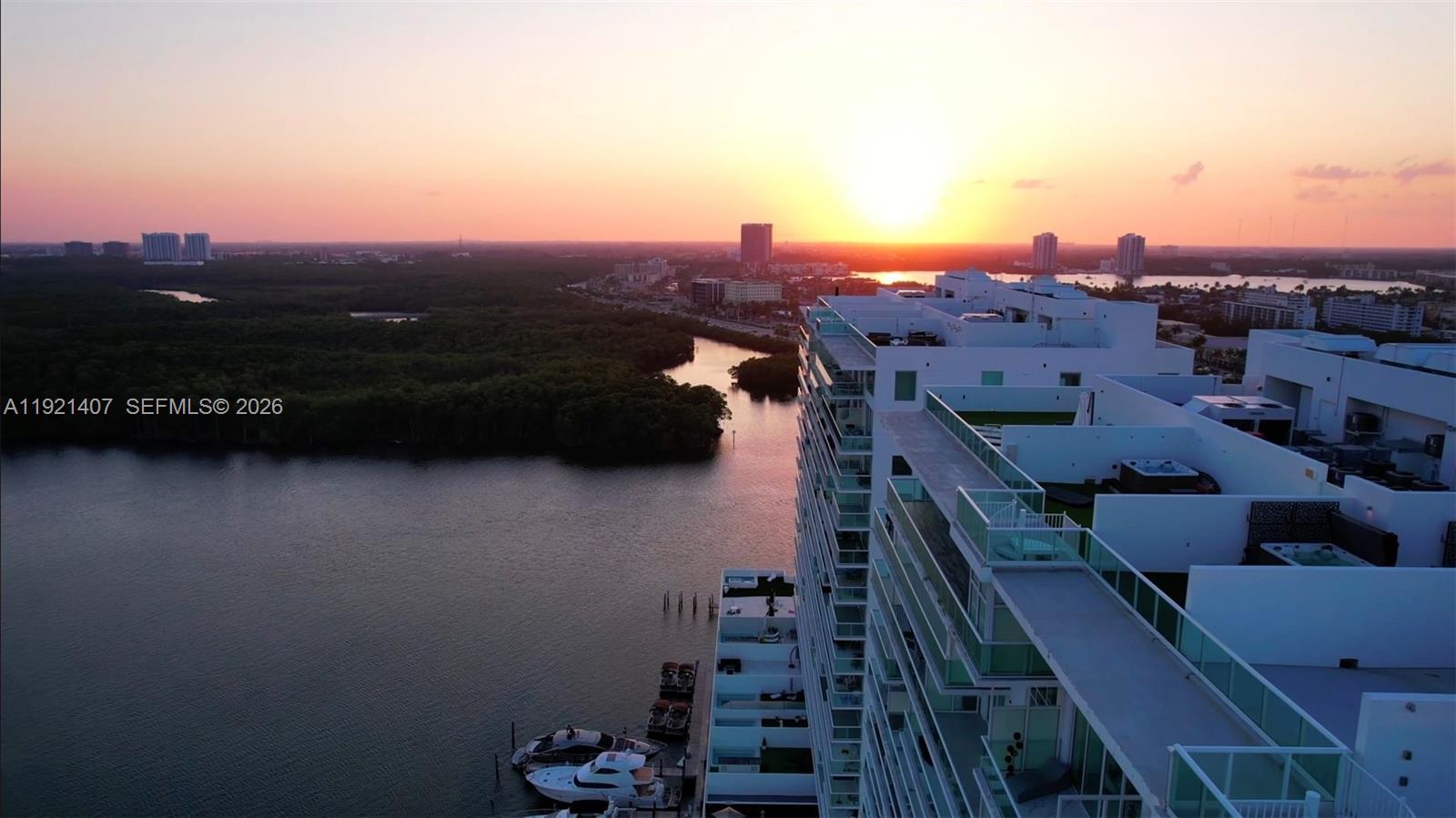 400 SUNNY ISLES CONDO EAST - Residential