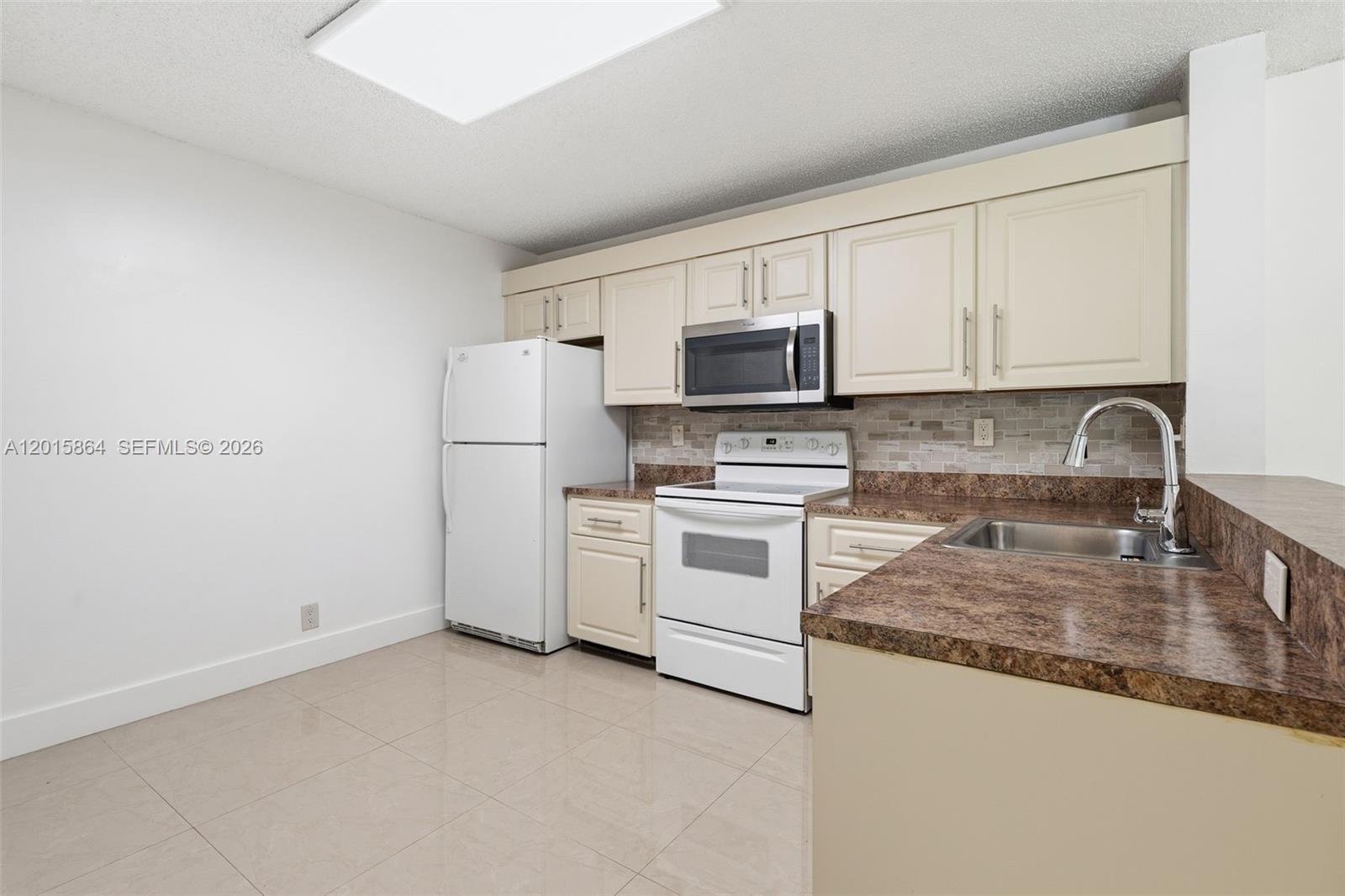 GRAND MARQUIS CONDO HOMES - Residential