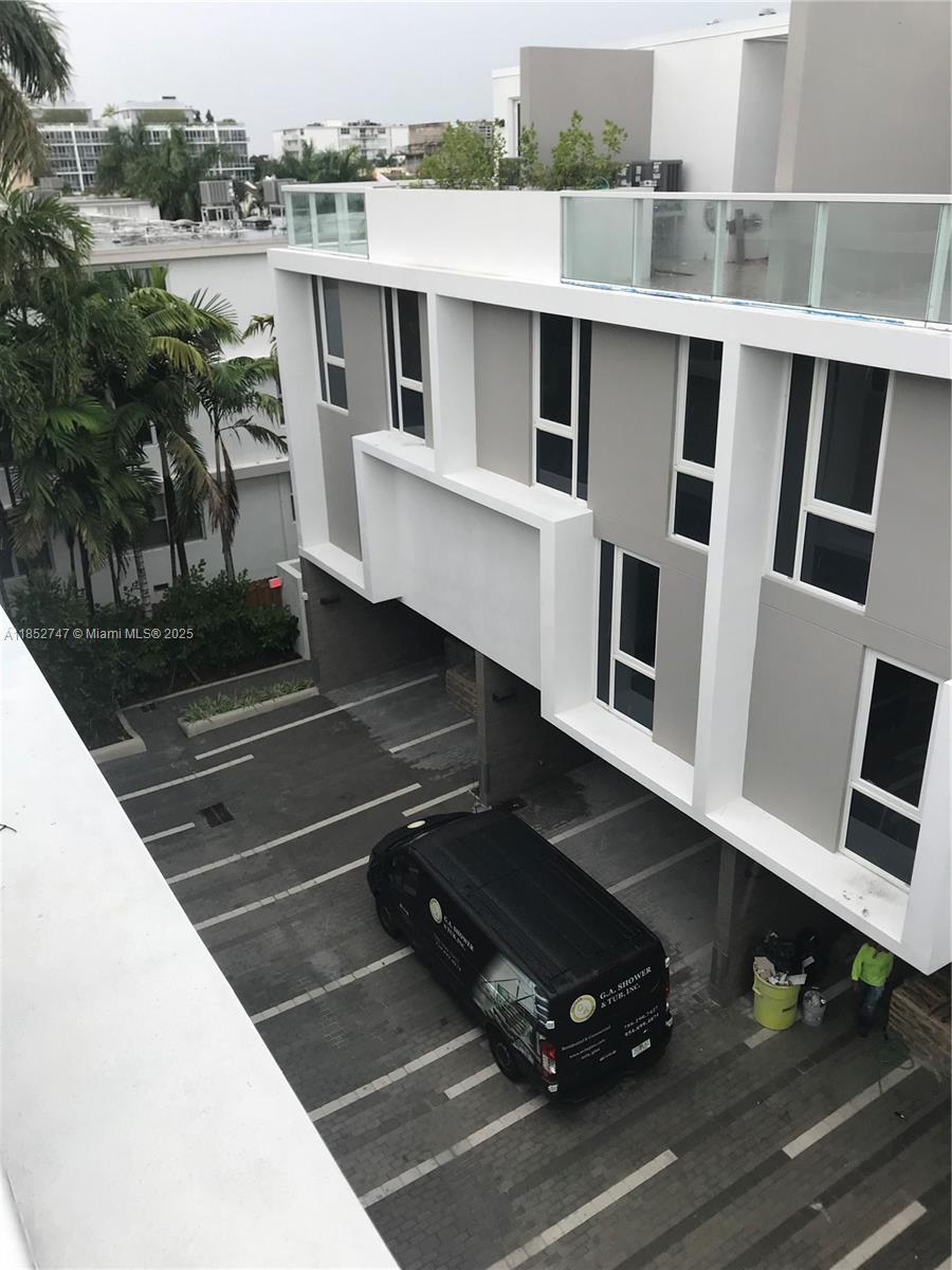 BAY HARBOR ISLAND - Residential Lease