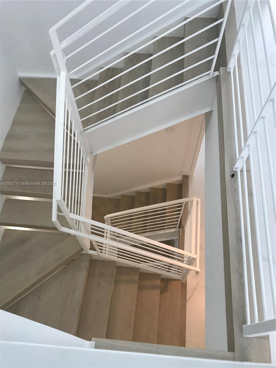 BAY HARBOR ISLAND - Residential Lease