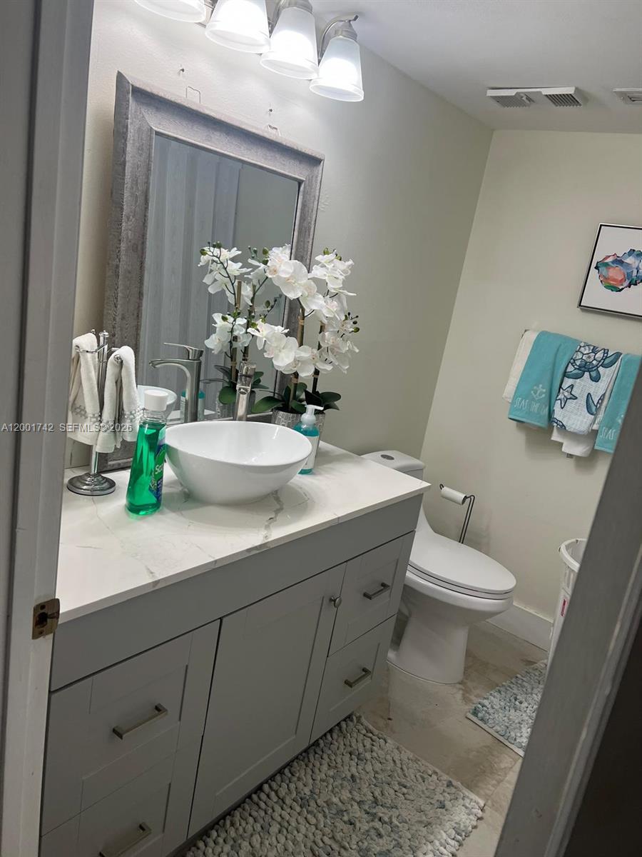 PEMBROKE LAKES SECTION SE - Residential Lease