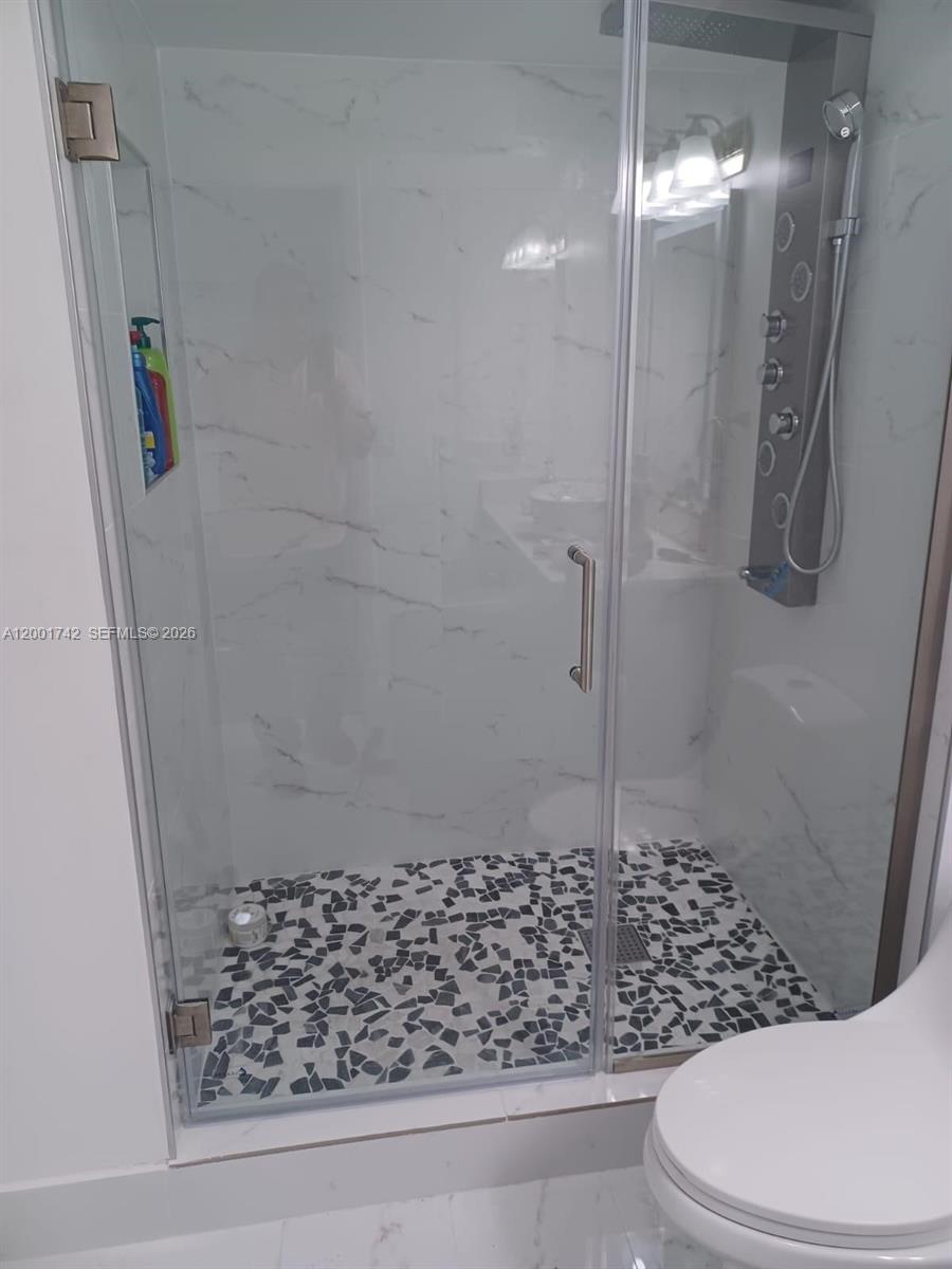 PEMBROKE LAKES SECTION SE - Residential Lease