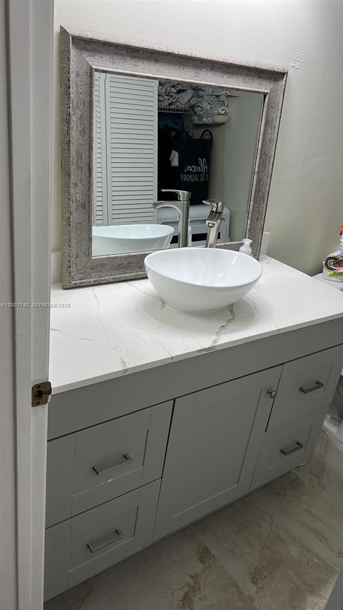 PEMBROKE LAKES SECTION SE - Residential Lease