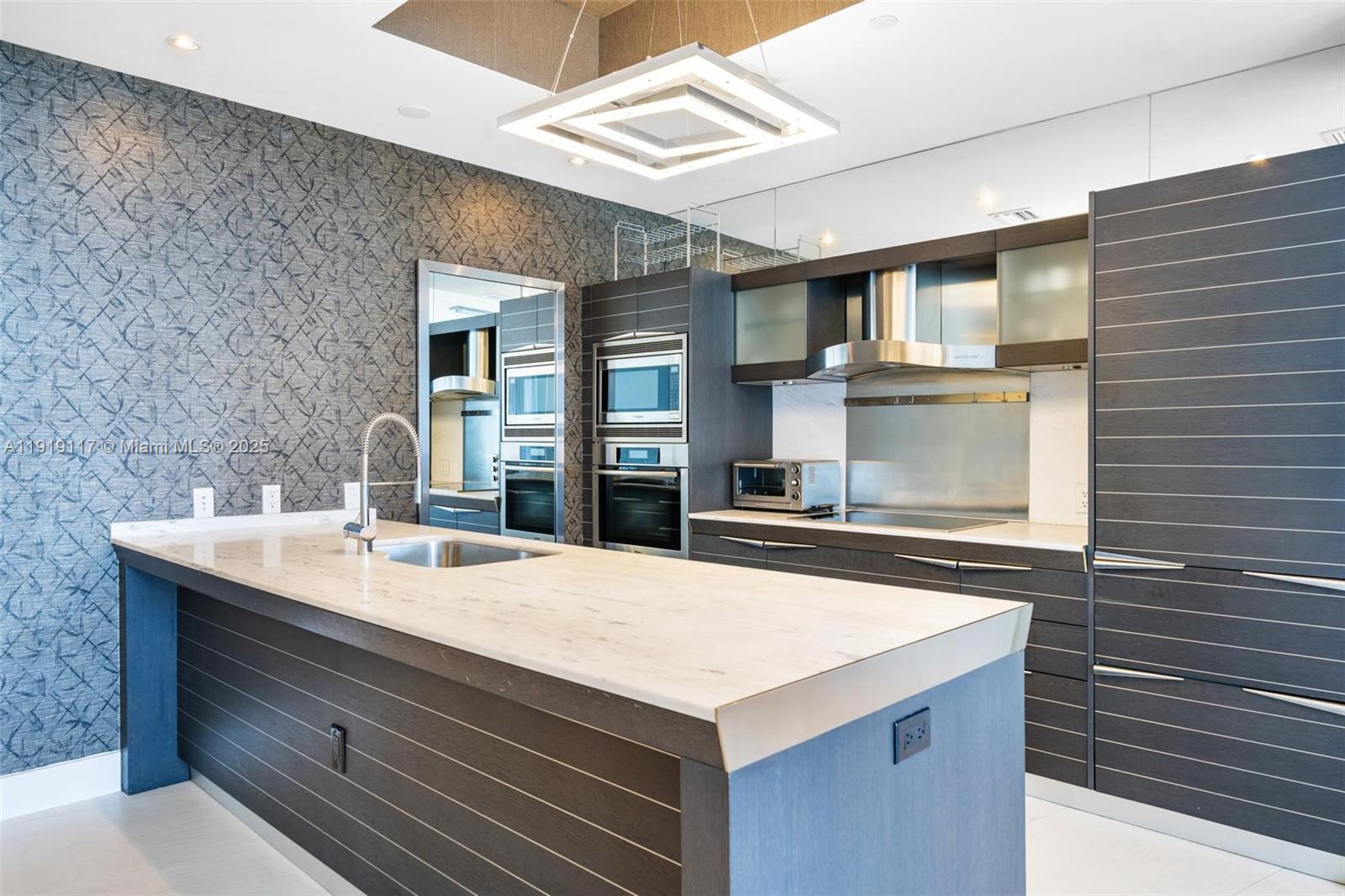 200 Biscayne Boulevard Way 4707