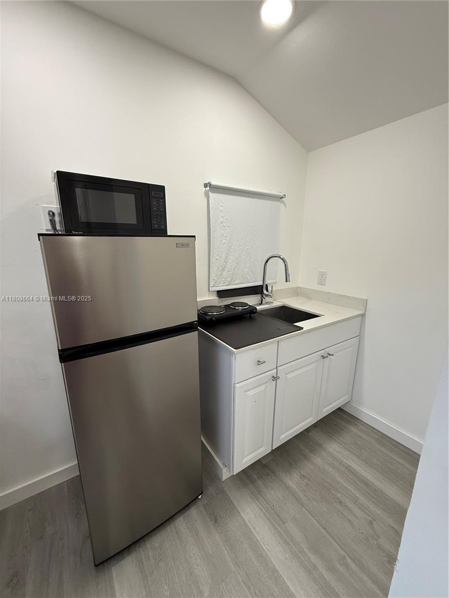 NORTH MIAMI ESTATES RESUB - Residential Lease