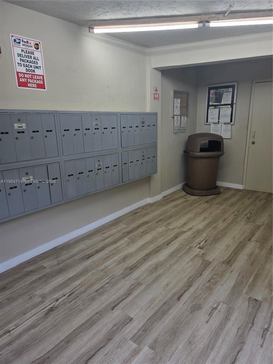 THE HORIZONS CONDO #5 - Residential