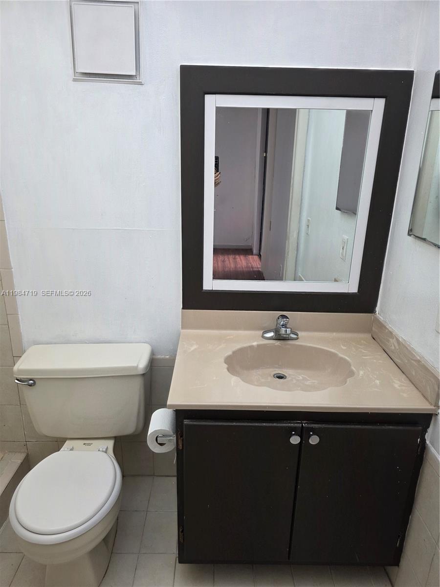 THE HORIZONS CONDO #5 - Residential