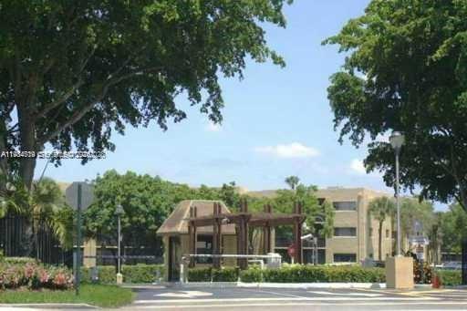 THE HORIZONS CONDO #5 - Residential