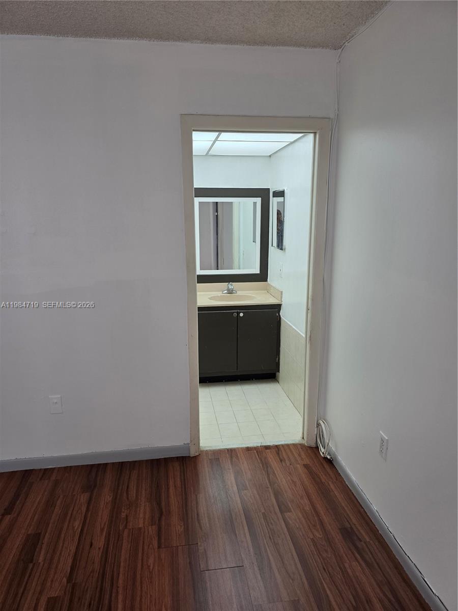 THE HORIZONS CONDO #5 - Residential