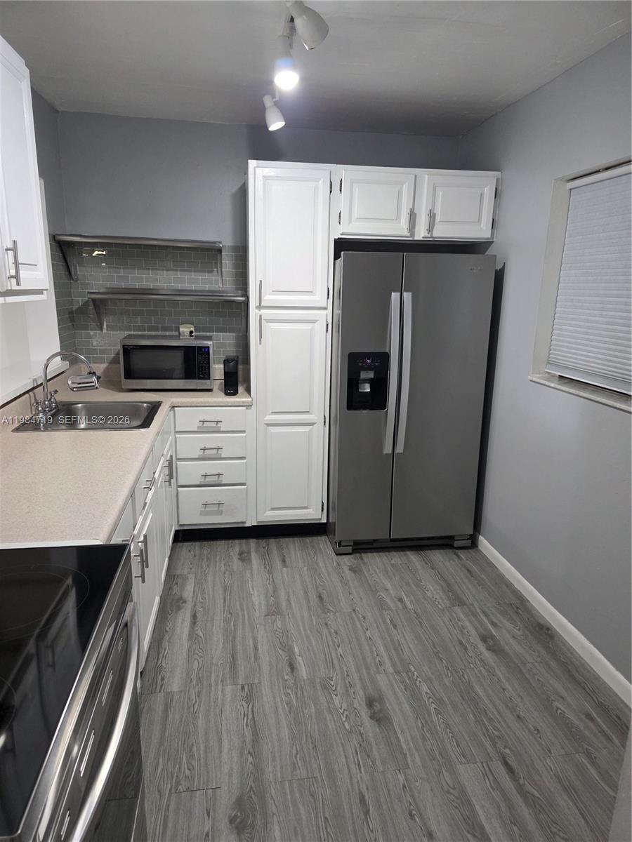 THE HORIZONS CONDO #5 - Residential