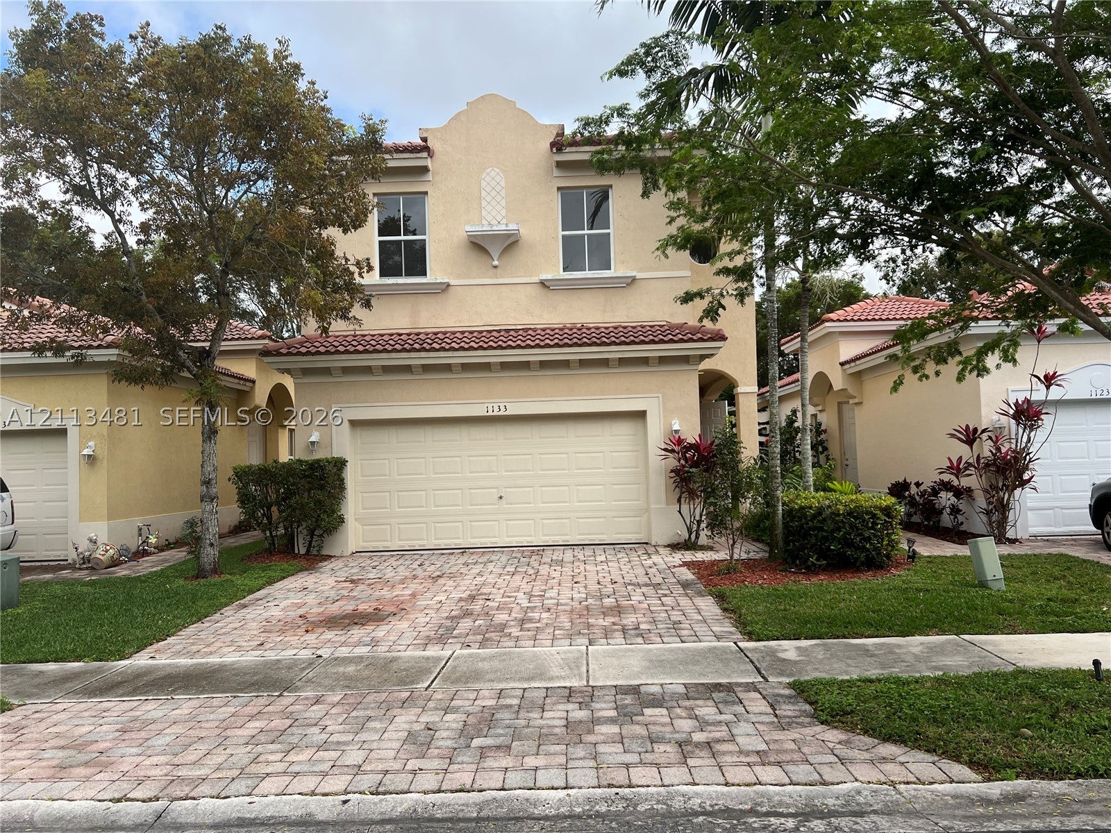 1133 NE 40th Rd, Homestead FL 33033