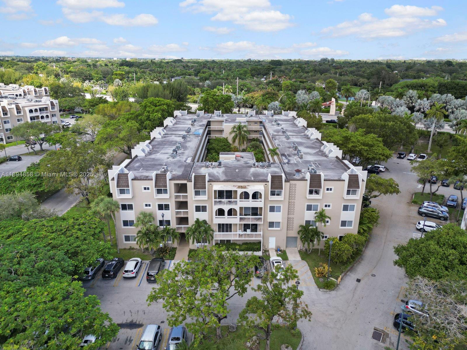 VILLAGE OF KINGS CREEK CO - Residential