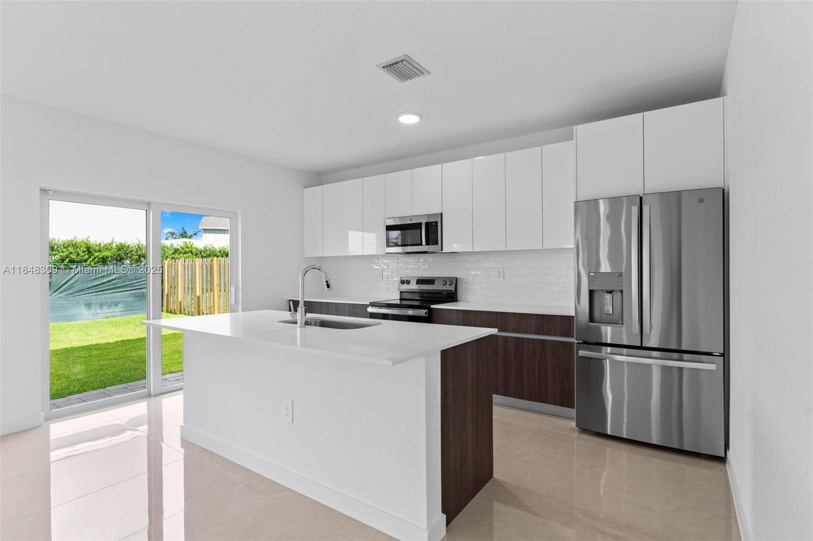 SUNRISE ESTATES - Residential