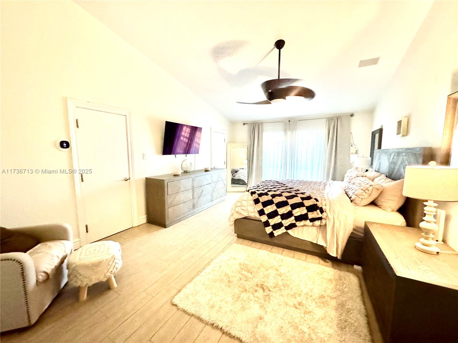 LAKEVIEW - Residential