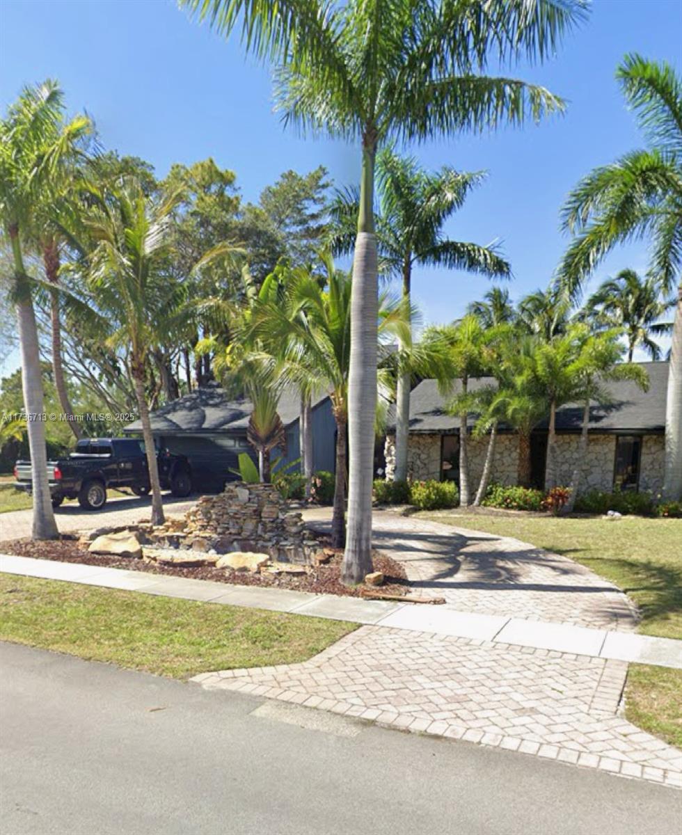 LAKEVIEW - Residential