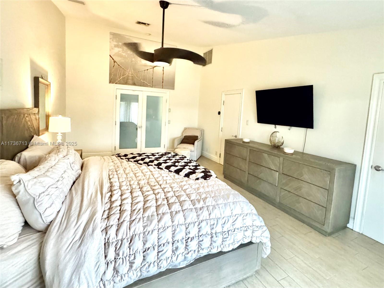 LAKEVIEW - Residential