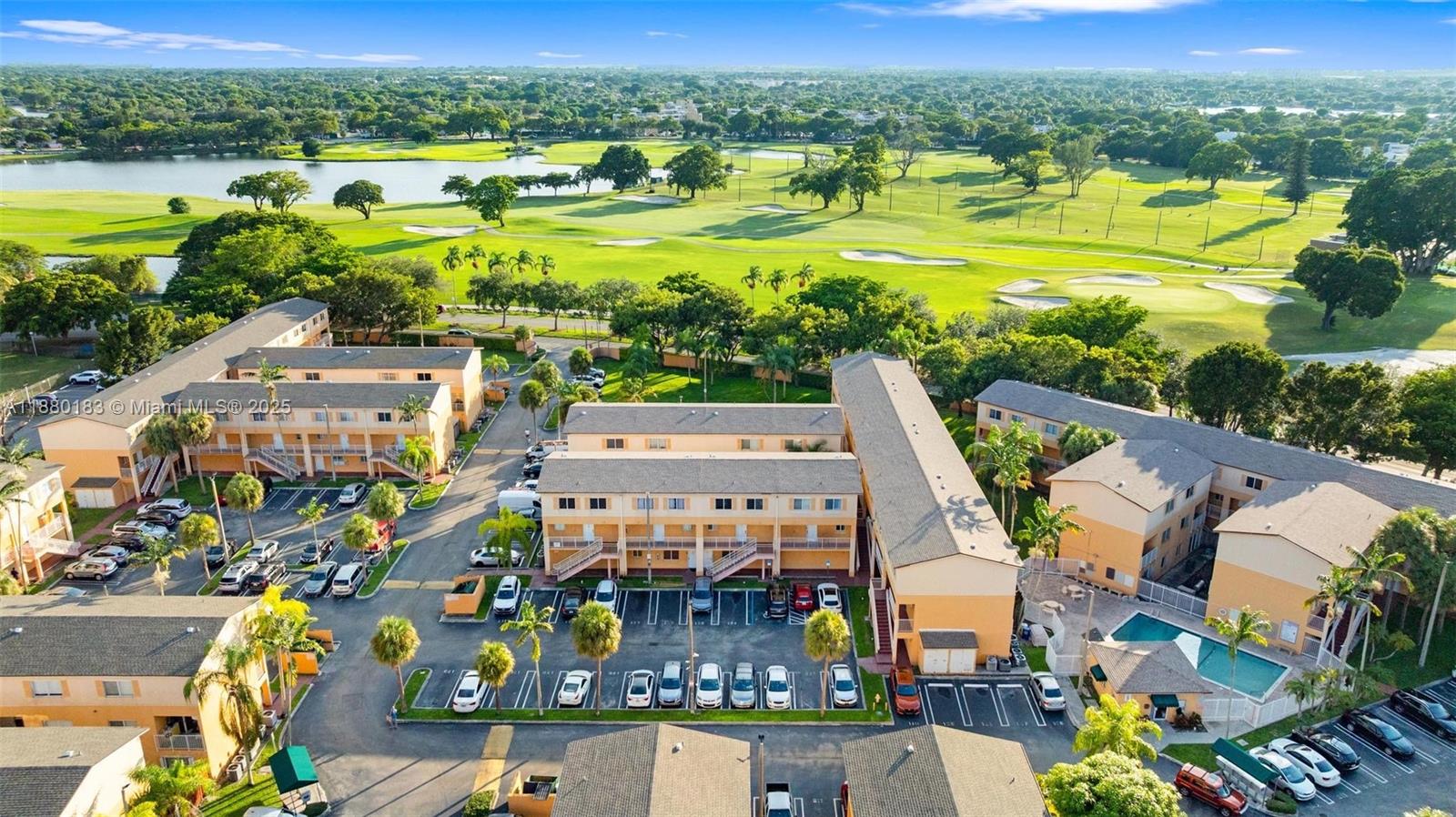 PASEO REAL CONDO - Residential