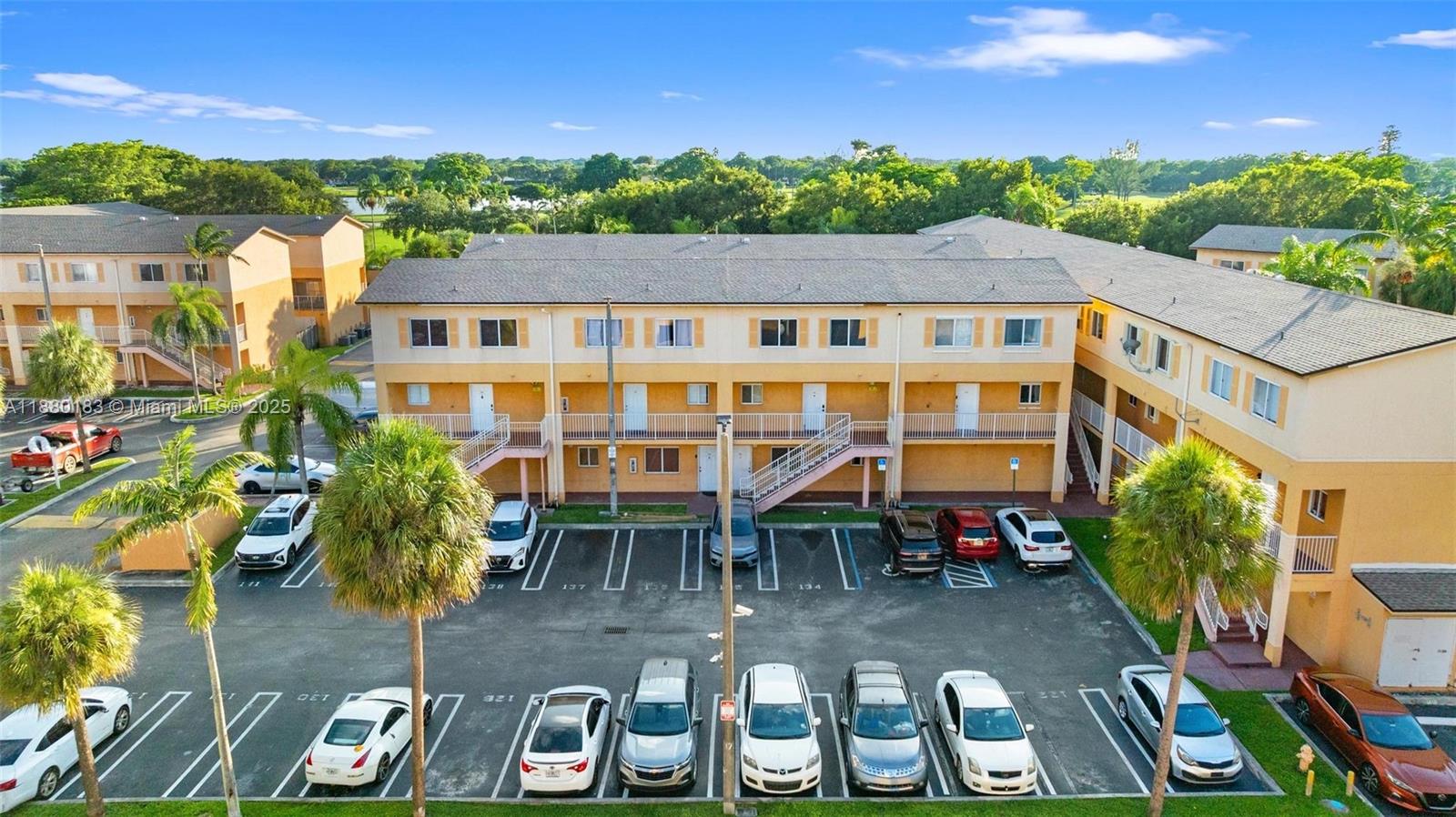 PASEO REAL CONDO - Residential