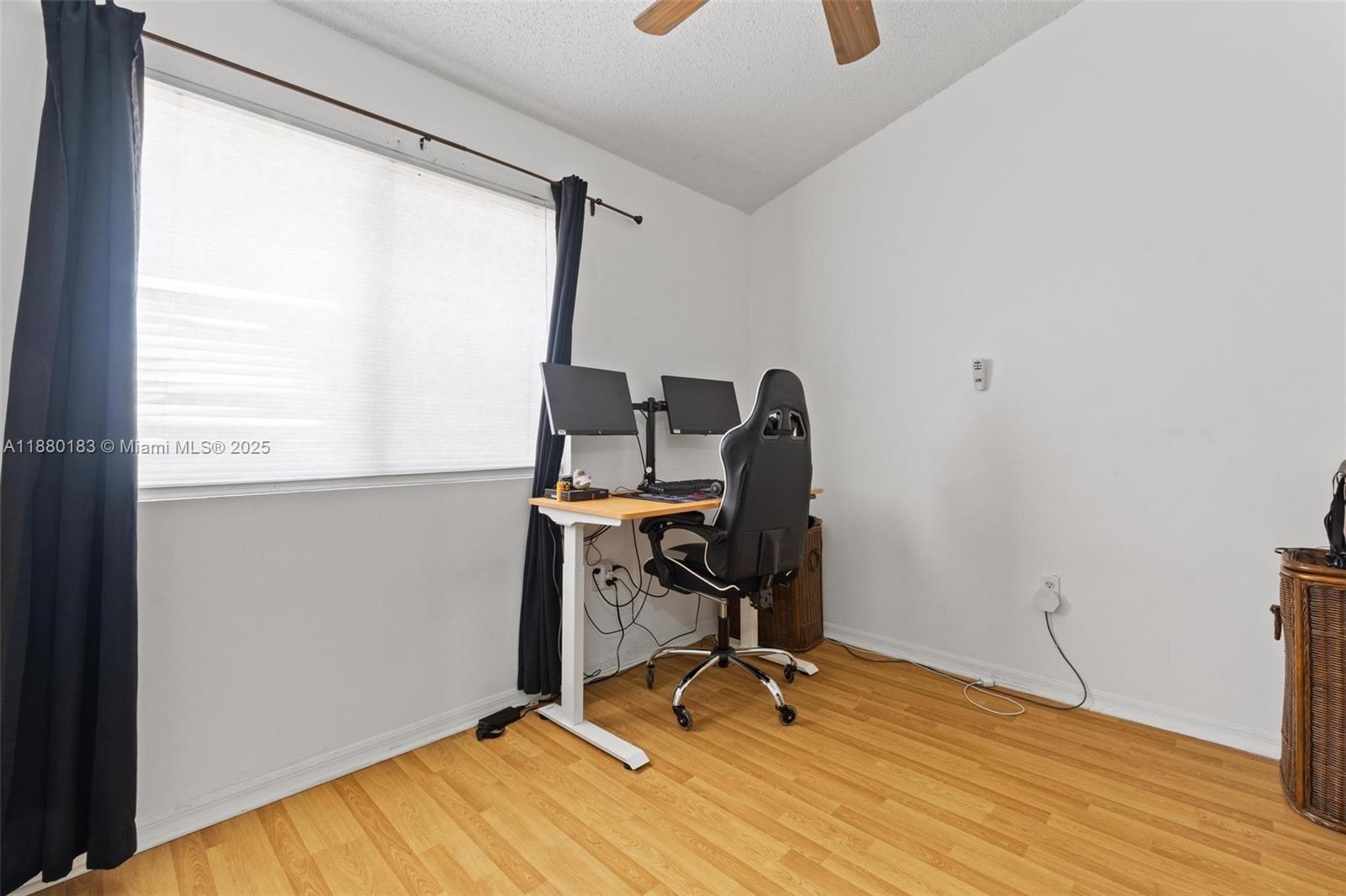 PASEO REAL CONDO - Residential