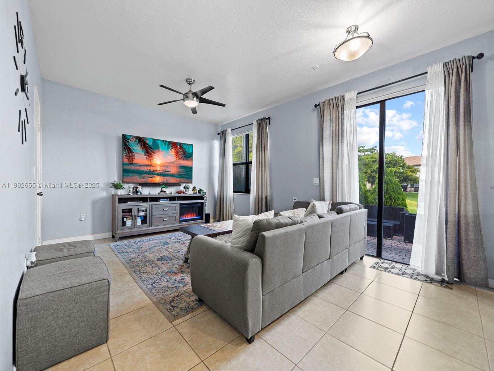 SILVER PALM EAST SEC TWO - Residential