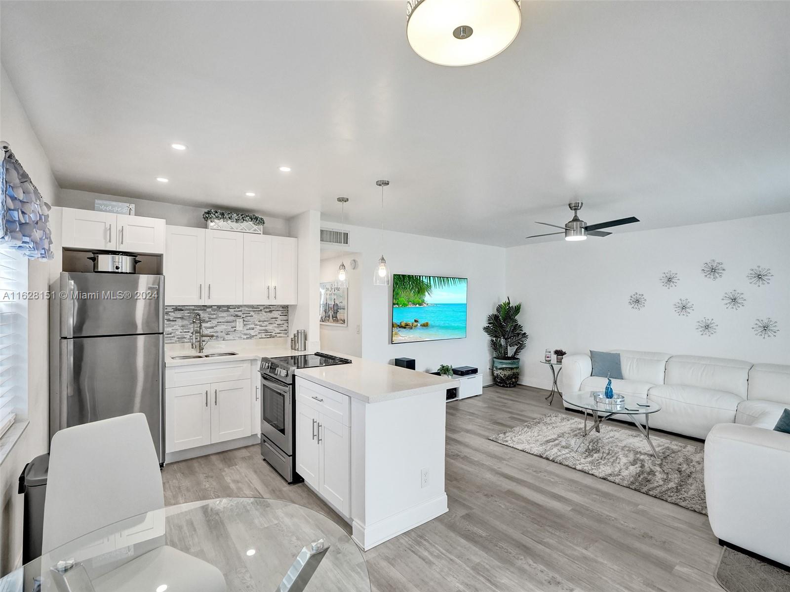 KINGS POINT NORMANDY COND - Residential