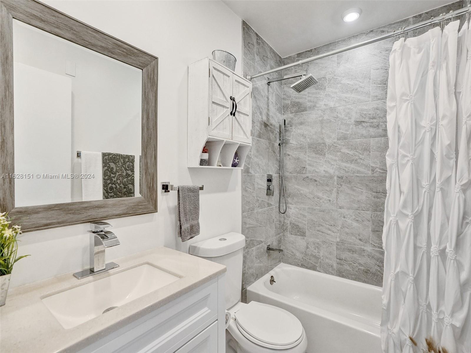 KINGS POINT NORMANDY COND - Residential