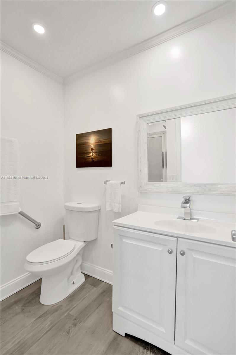 KINGS POINT NORMANDY COND - Residential