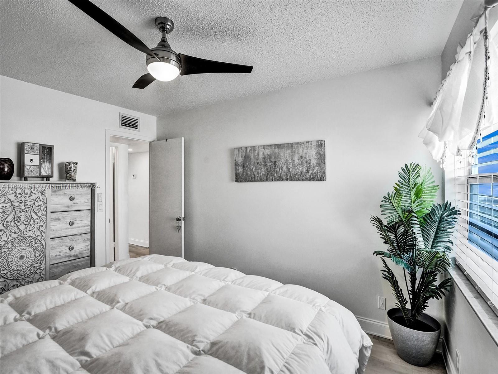 KINGS POINT NORMANDY COND - Residential