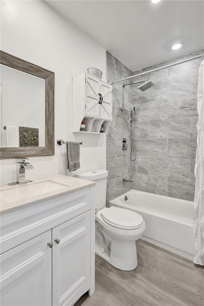 KINGS POINT NORMANDY COND - Residential
