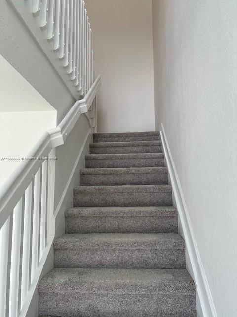 MIAMI LAND & DEVELOPMENT - Residential Lease