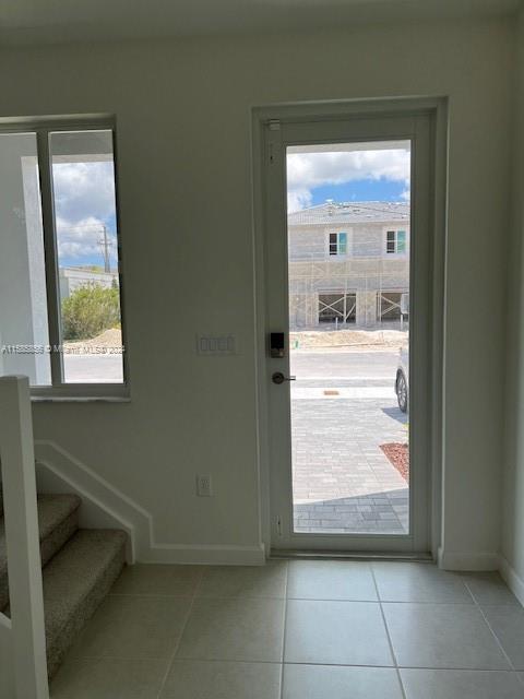 MIAMI LAND & DEVELOPMENT - Residential Lease