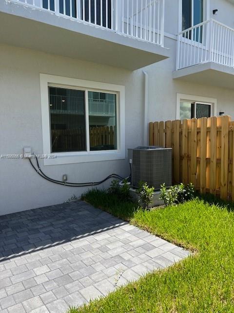 MIAMI LAND & DEVELOPMENT - Residential Lease