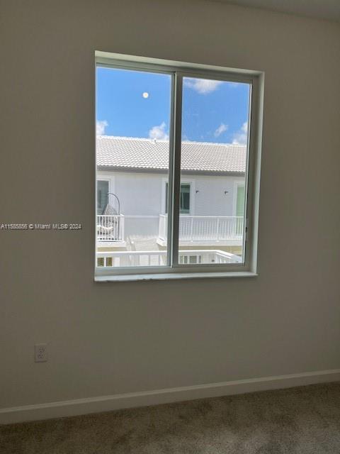 MIAMI LAND & DEVELOPMENT - Residential Lease