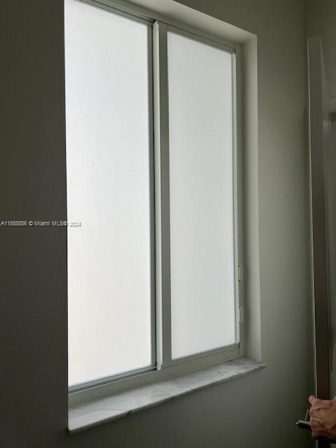 MIAMI LAND & DEVELOPMENT - Residential Lease