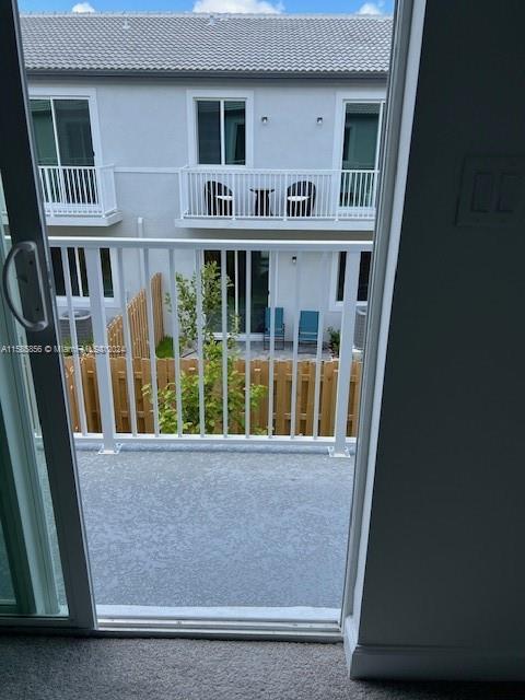 MIAMI LAND & DEVELOPMENT - Residential Lease