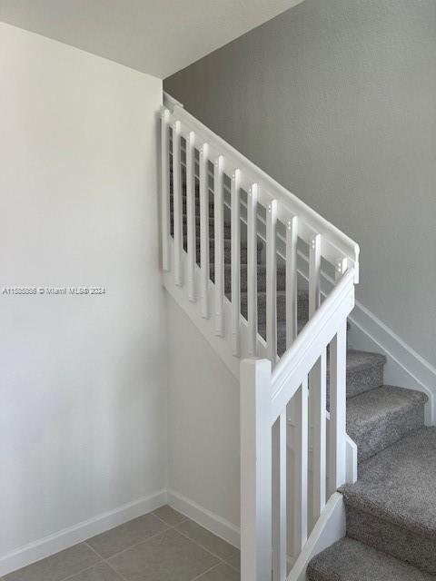 MIAMI LAND & DEVELOPMENT - Residential Lease