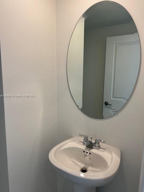 MIAMI LAND & DEVELOPMENT - Residential Lease