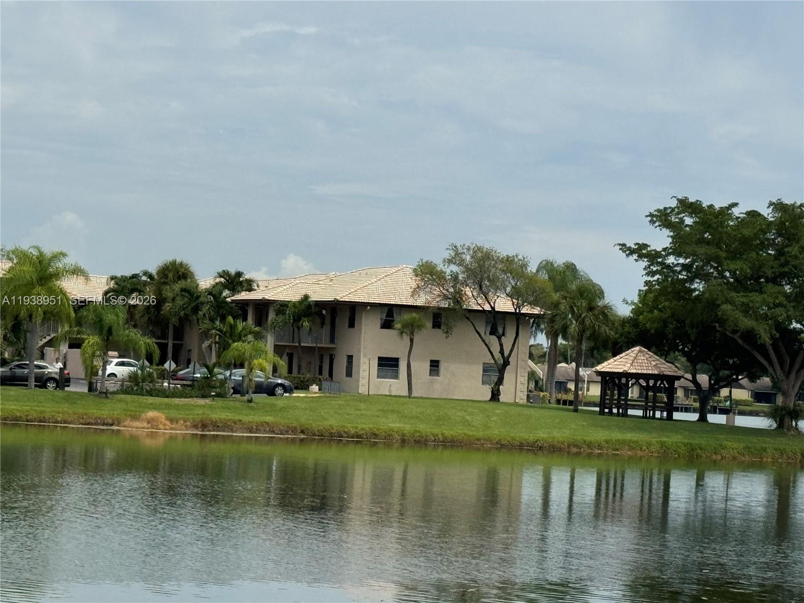 VIEWPOINTE CONDO - Residential